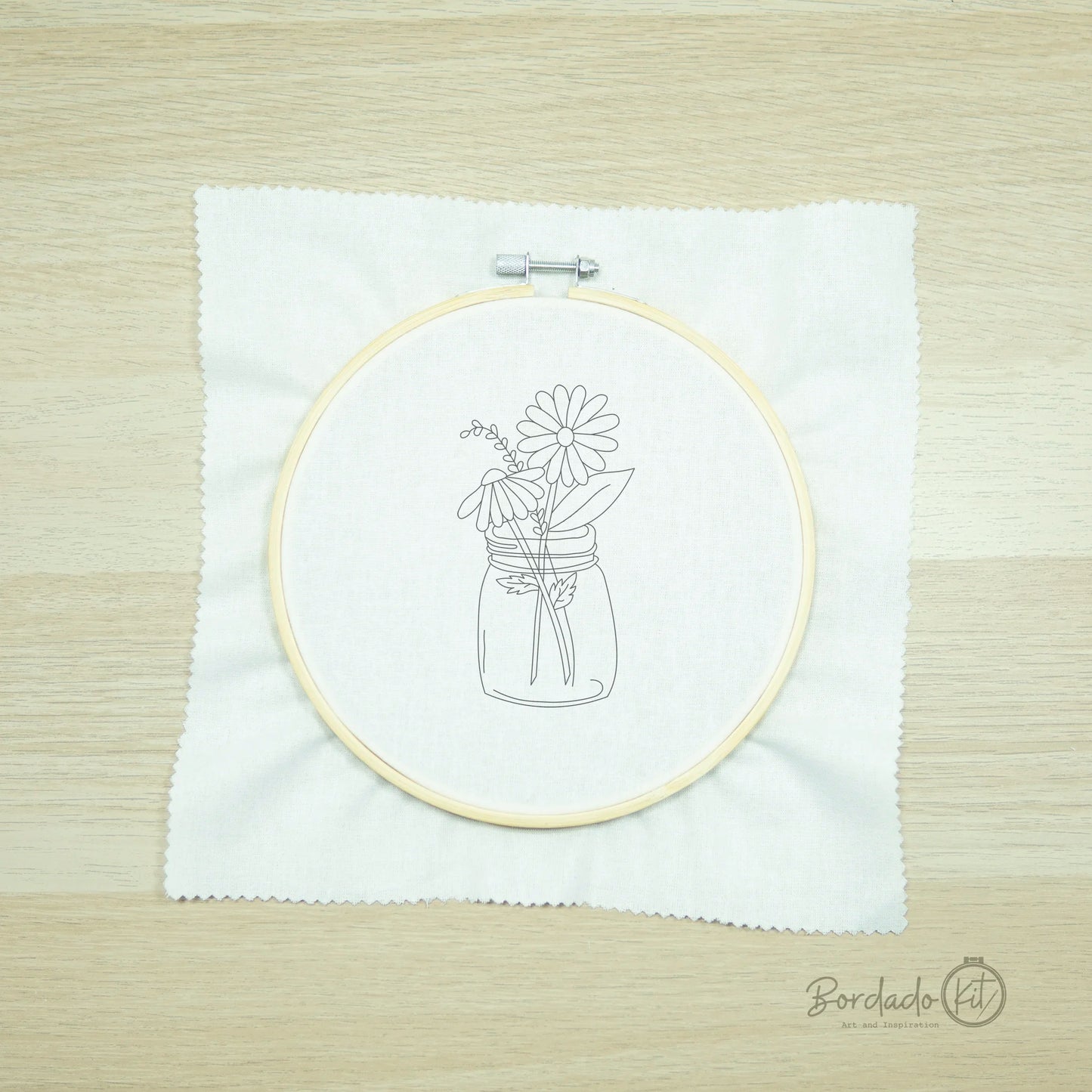 Kit de Bordado Diseño Enfrascada